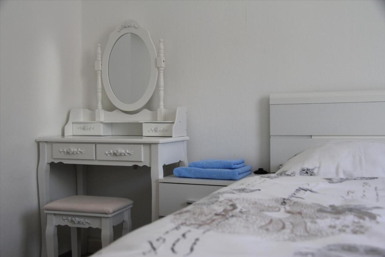 Geraeumige 4 Zimmer Wohnung An Den Kaiserthermen Trier Exterior foto
