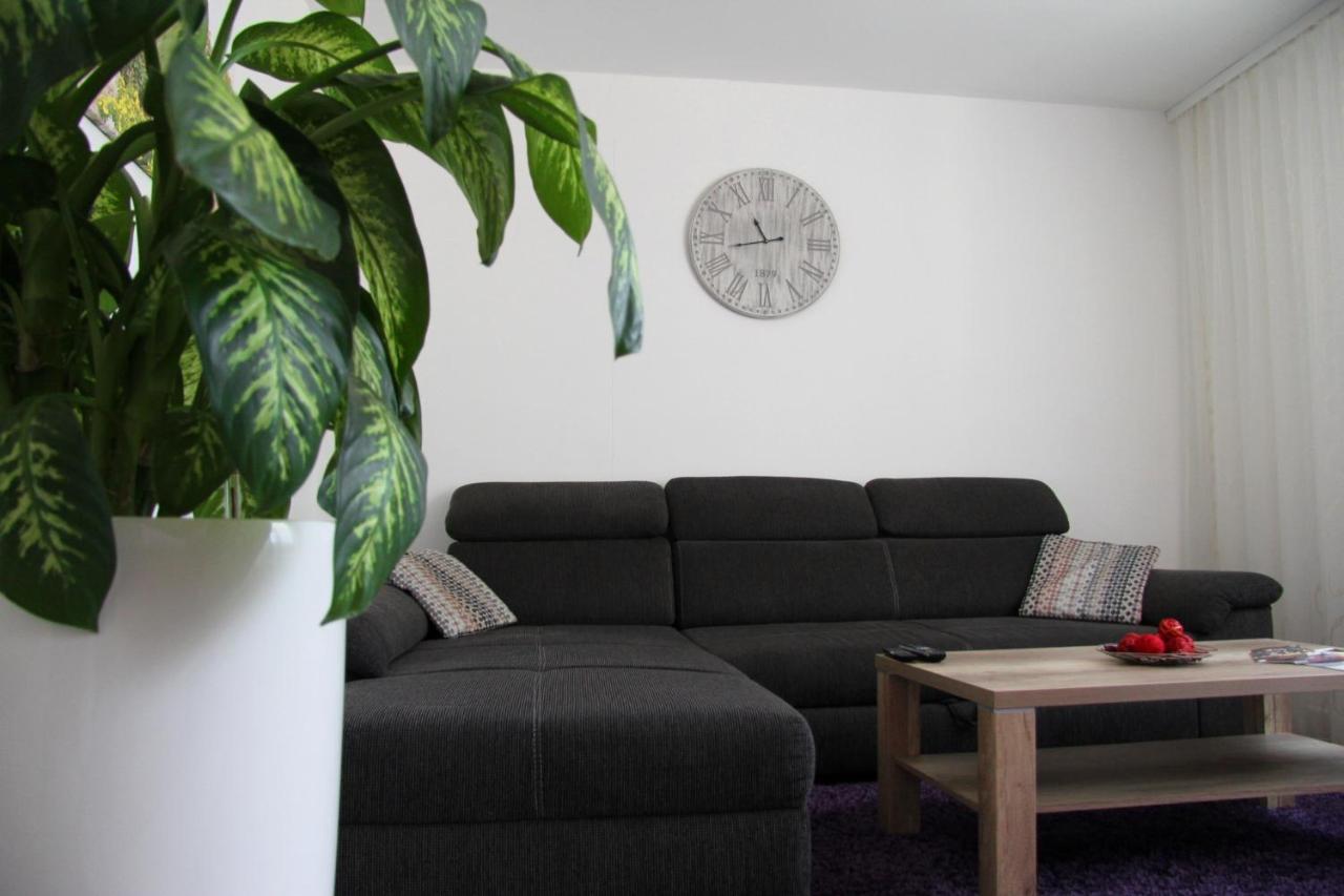 Geraeumige 4 Zimmer Wohnung An Den Kaiserthermen Trier Exterior foto