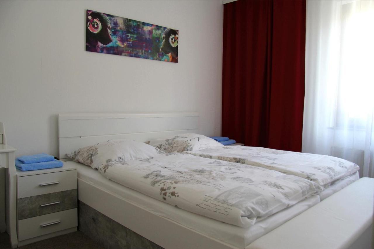 Geraeumige 4 Zimmer Wohnung An Den Kaiserthermen Trier Exterior foto